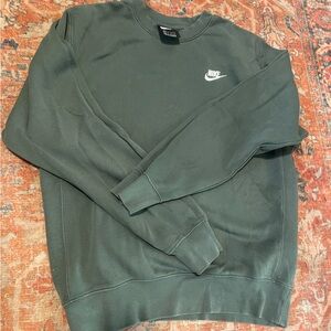 Xs Nike crewneck sweatshirt. Green